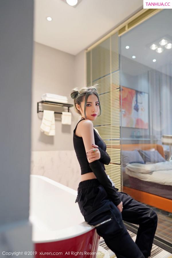 贾诗晗 小樱和 [XIUREN]高清写真图 2019.08.26 贾诗晗第17张图片